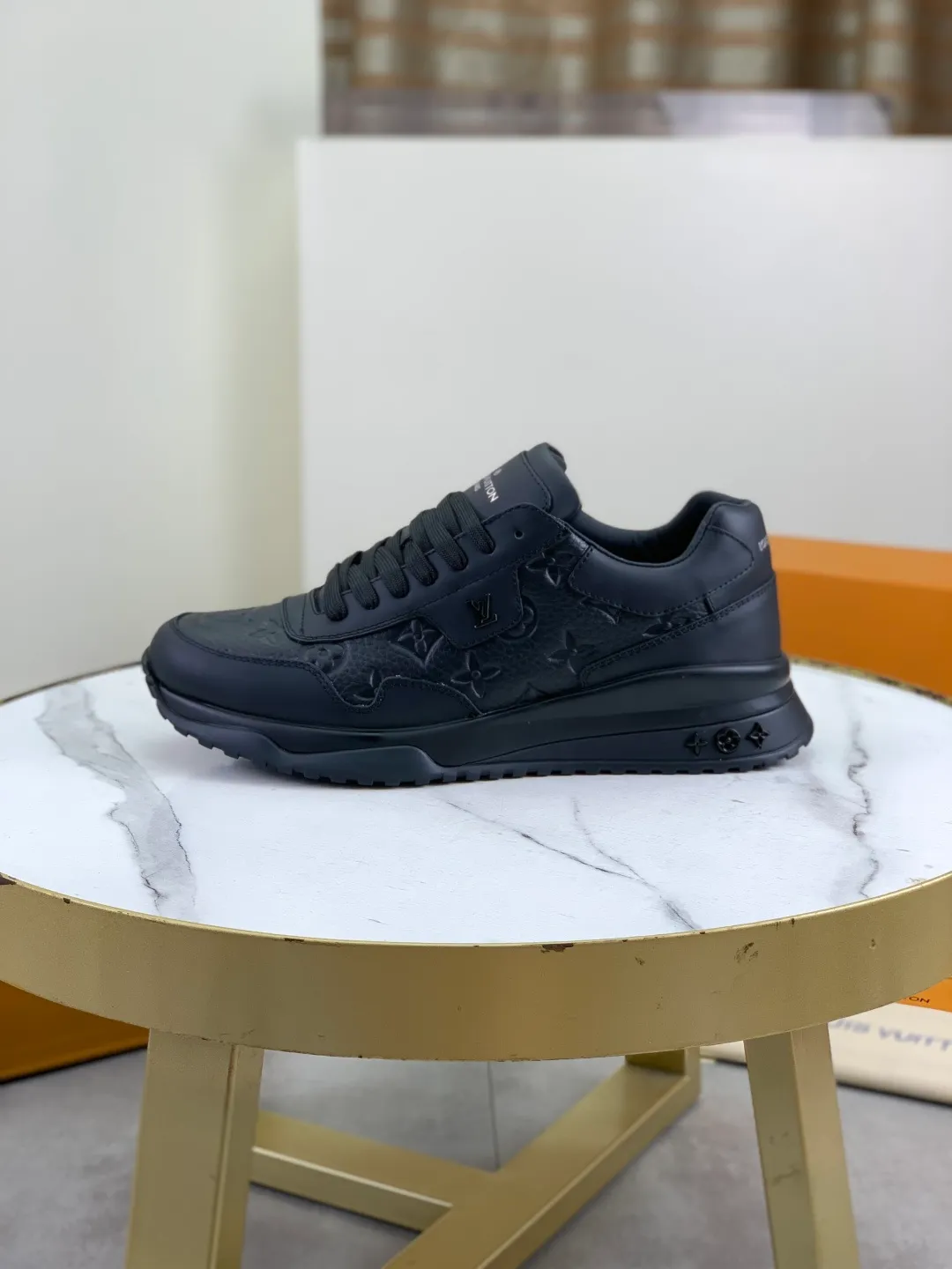 Men's men's shoes P680 new style 💶[LOUIS VUITTON] (original order) new style 🍀LV Louis Vuitton * - top version of LV classic trendy shoes! Use imported original cowhide and water-dyed cowhide lining. The latest original wear-resistant TPU combination outsole! High quality products! Multiple colors available, code number: 38-44 (45 46 customized)